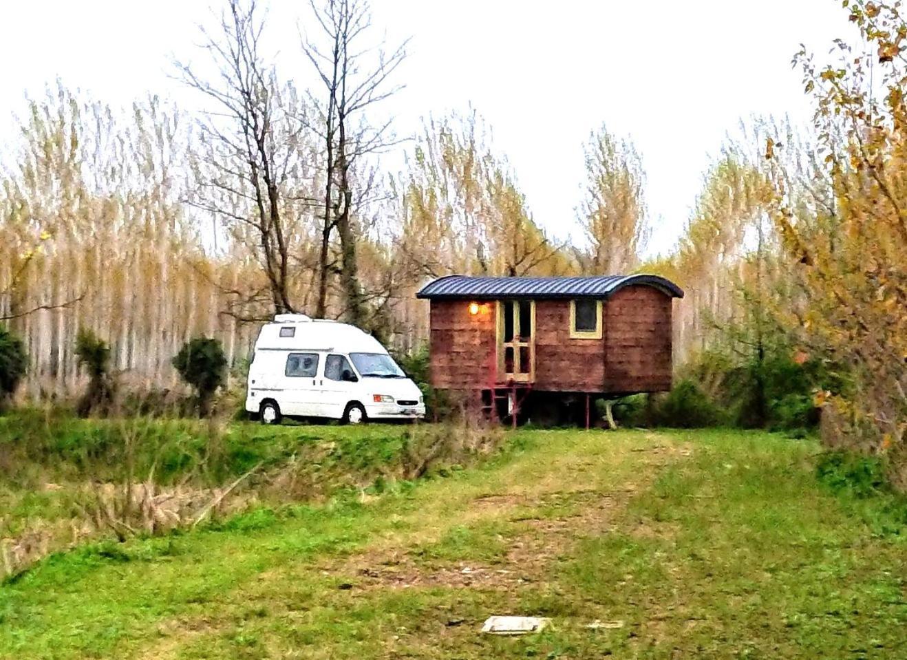 Casetta Sul Lago Albairate Bagian luar foto